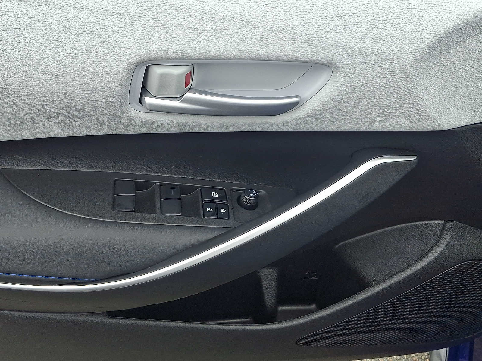 Thumbnail: 2022 Toyota Corolla - 15