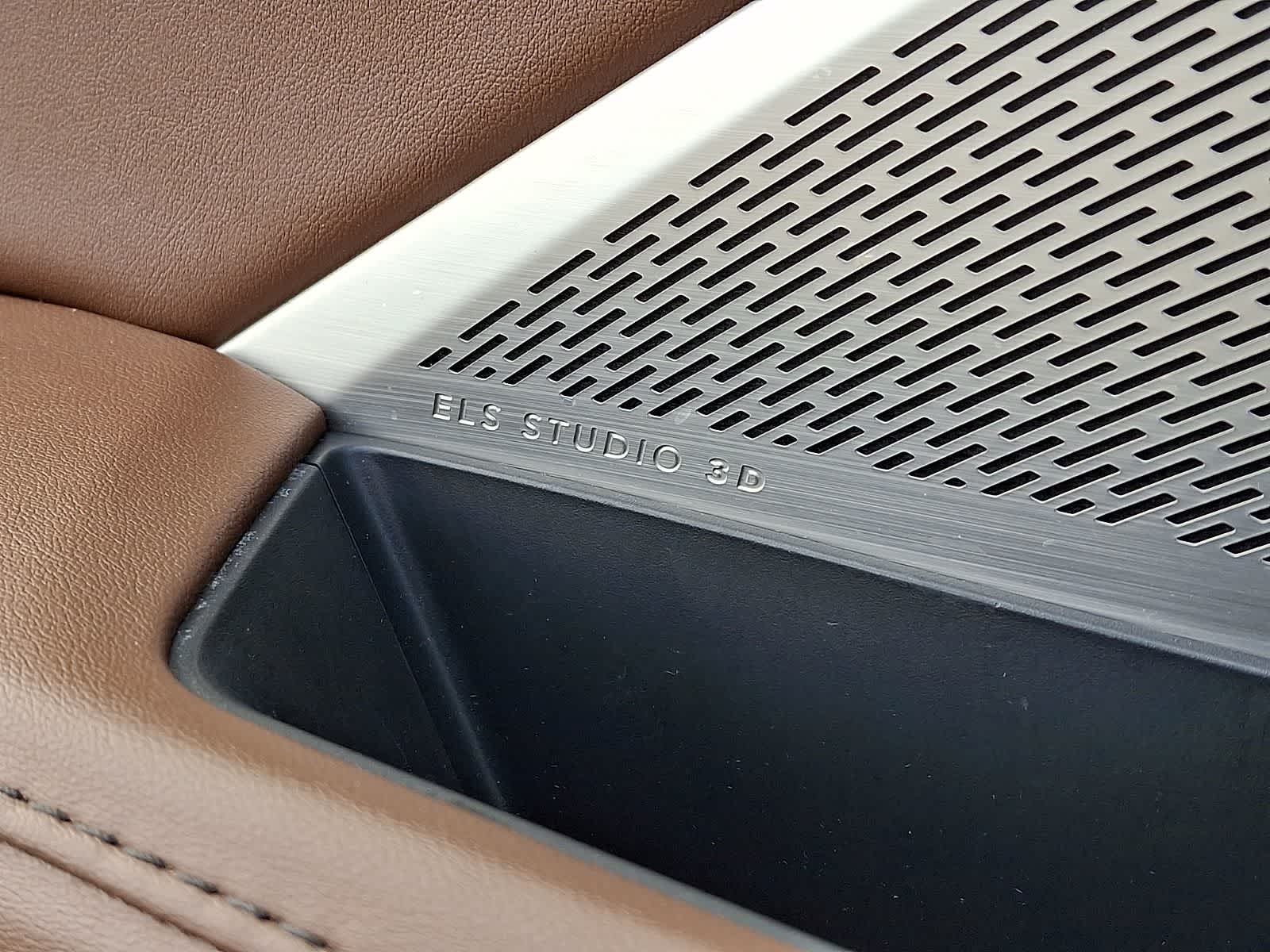 Thumbnail: 2023 Acura MDX - 30