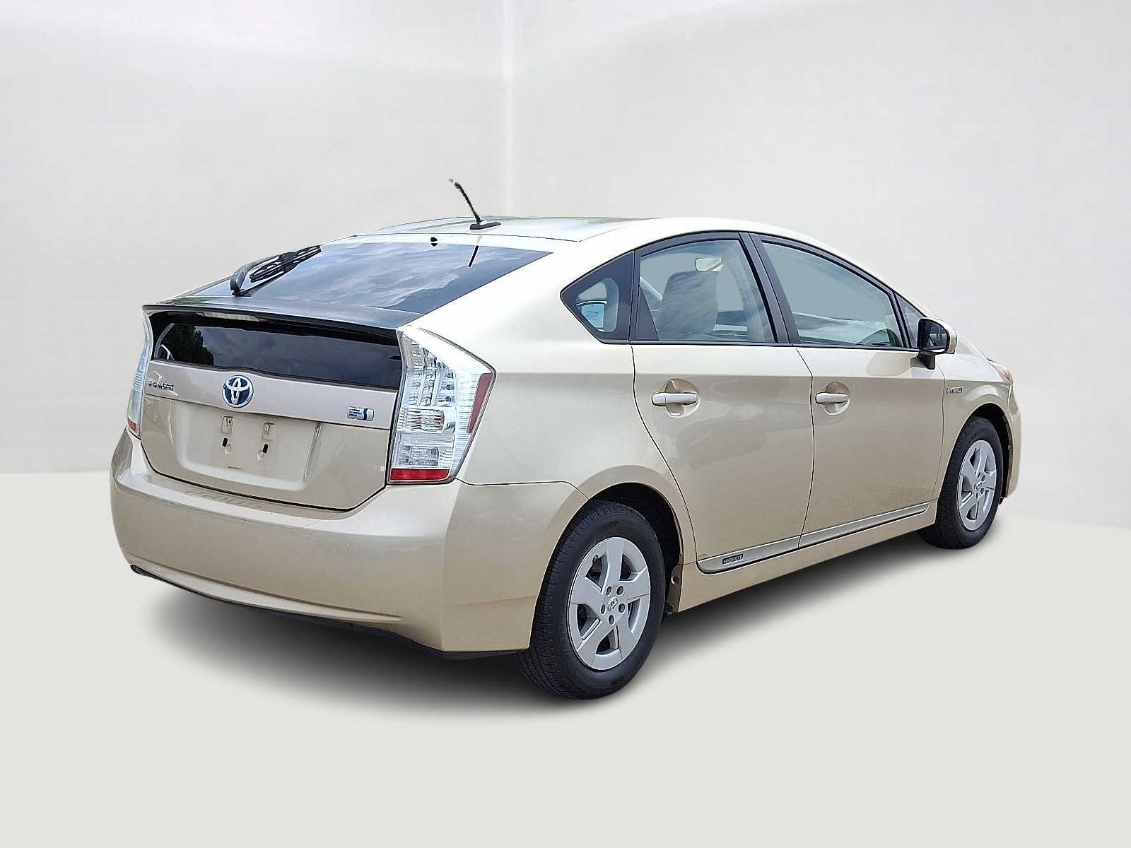 Thumbnail: 2011 Toyota Prius - 6