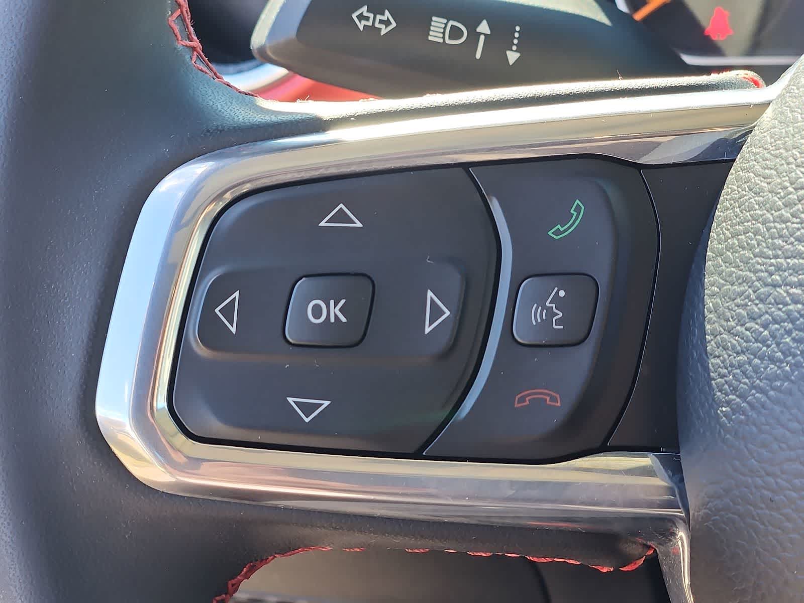 Thumbnail: 2023 Jeep Gladiator - 21