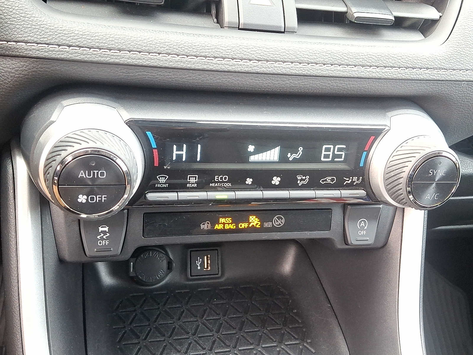 Thumbnail: 2024 Toyota RAV4 - 18