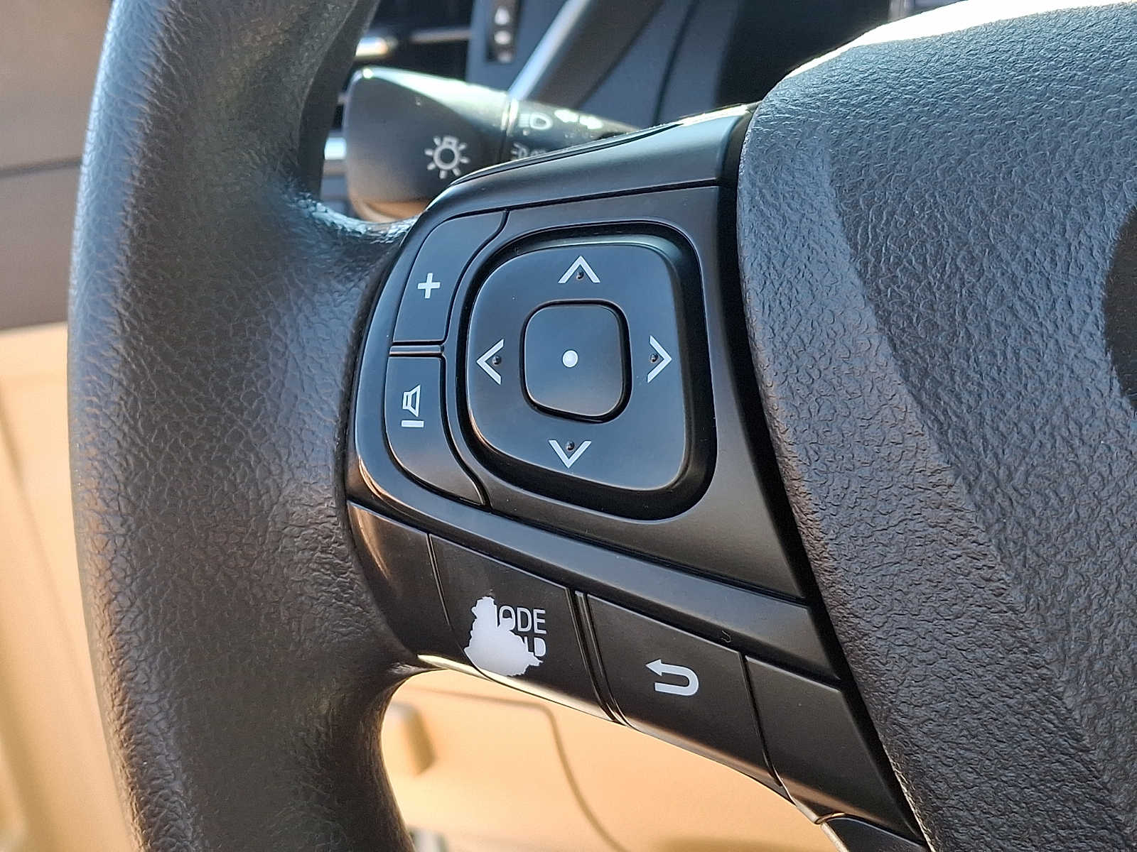 Thumbnail: 2017 Toyota Camry - 23