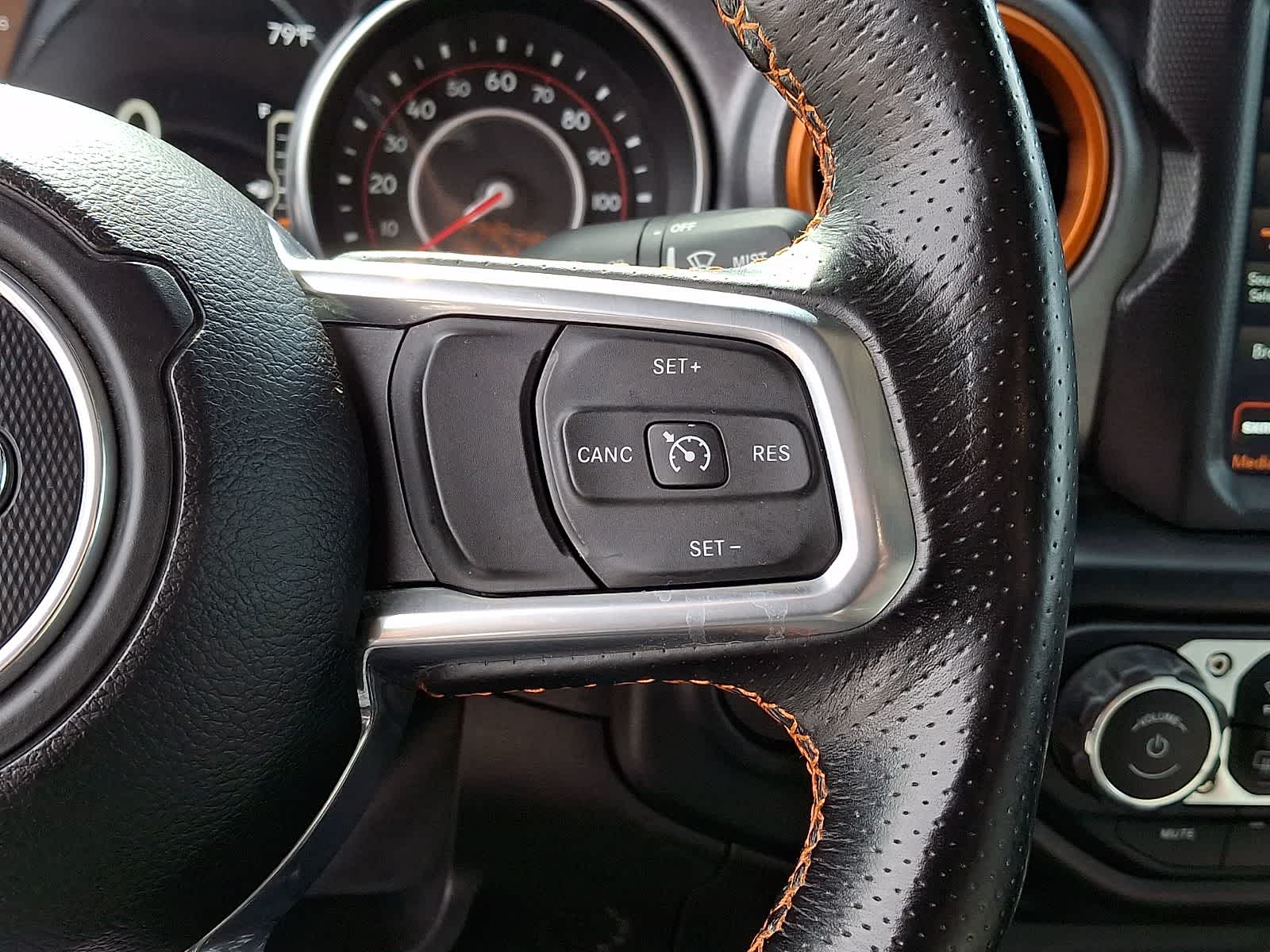 Thumbnail: 2021 Jeep Gladiator - 24