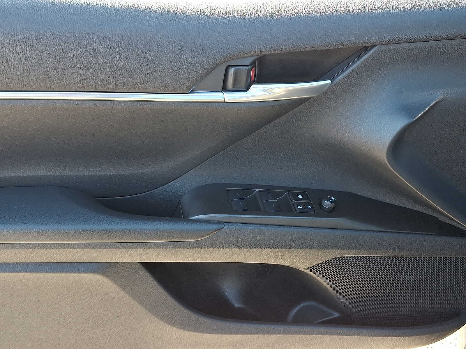 Thumbnail: 2024 Toyota Camry - 15