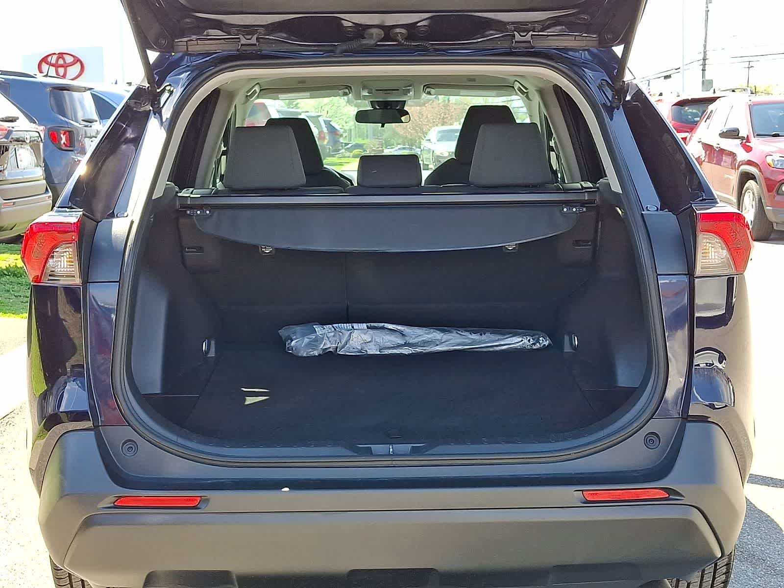 Thumbnail: 2024 Toyota RAV4 - 32