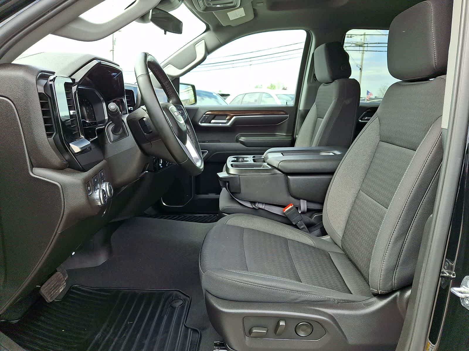 Thumbnail: 2024 GMC Sierra 1500 - 14