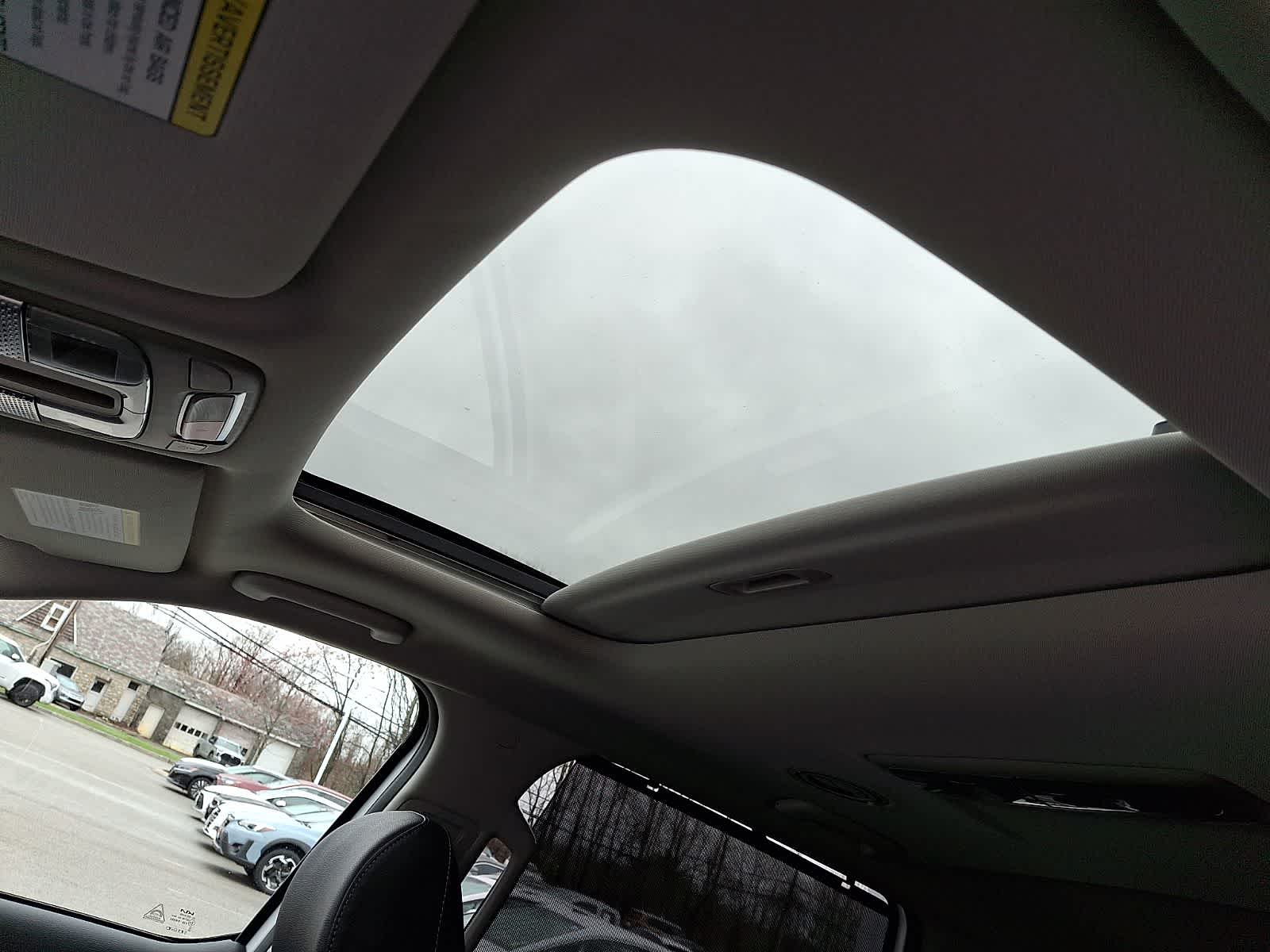 Thumbnail: 2024 Kia Telluride - 16