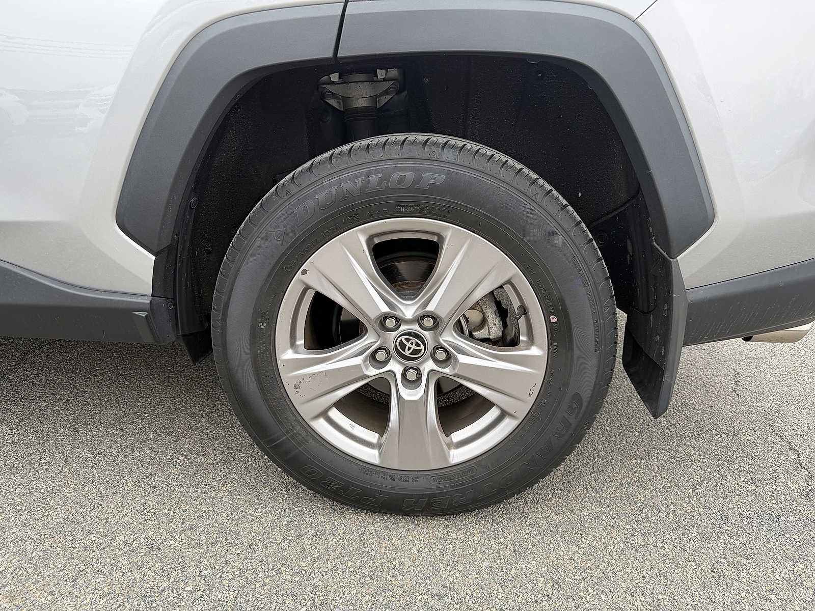 Thumbnail: 2023 Toyota RAV4 - 24