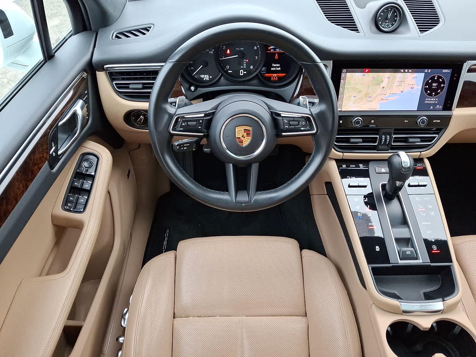 Thumbnail: 2022 Porsche Macan - 12