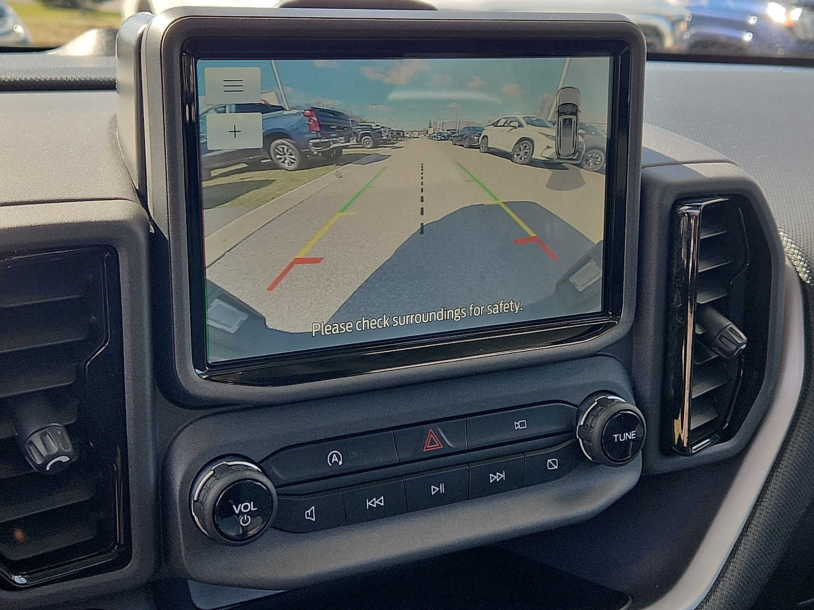 Thumbnail: 2021 Ford Bronco Sport - 19