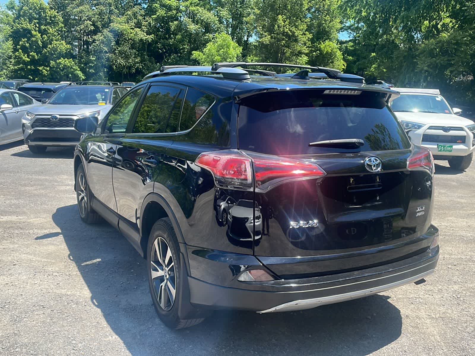 Thumbnail: 2018 Toyota RAV4 - 6