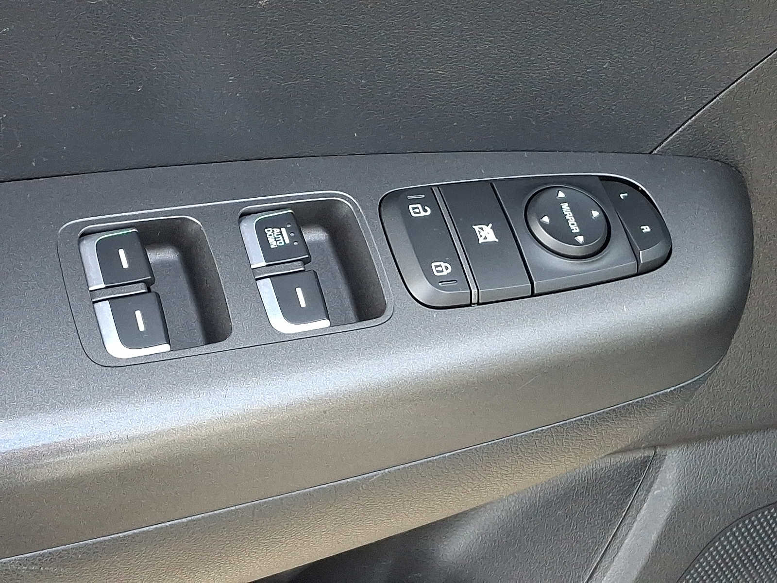 Thumbnail: 2021 Kia Sportage - 24