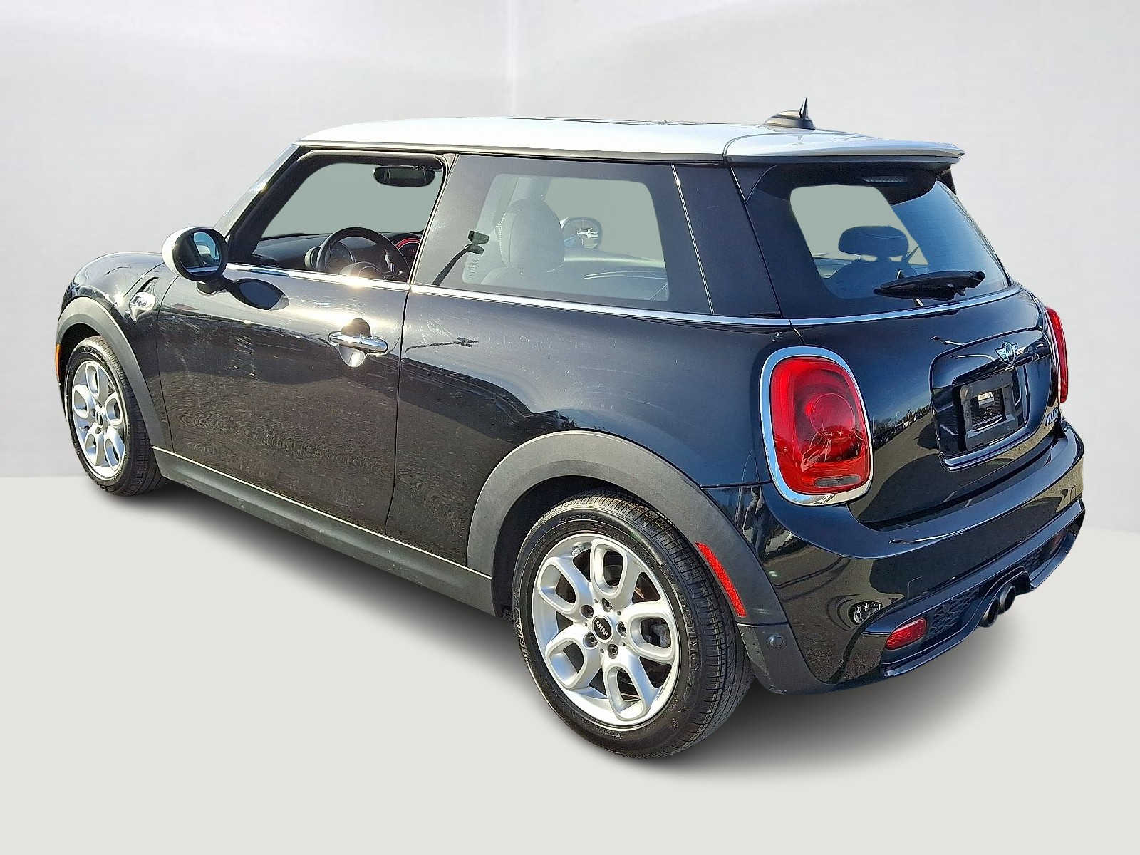 Thumbnail: 2018 MINI Cooper Hardtop - 7