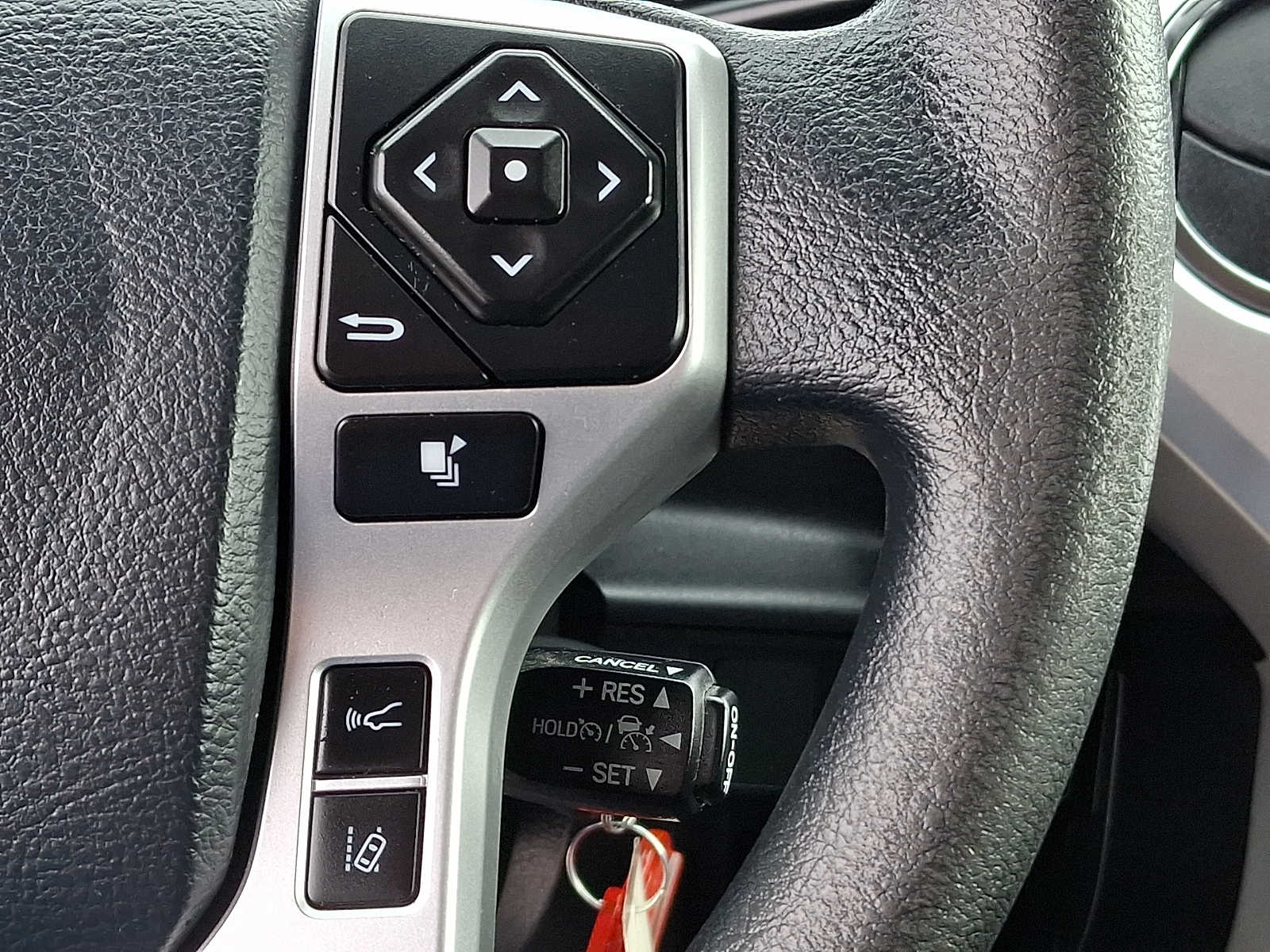 Thumbnail: 2019 Toyota Tundra - 24