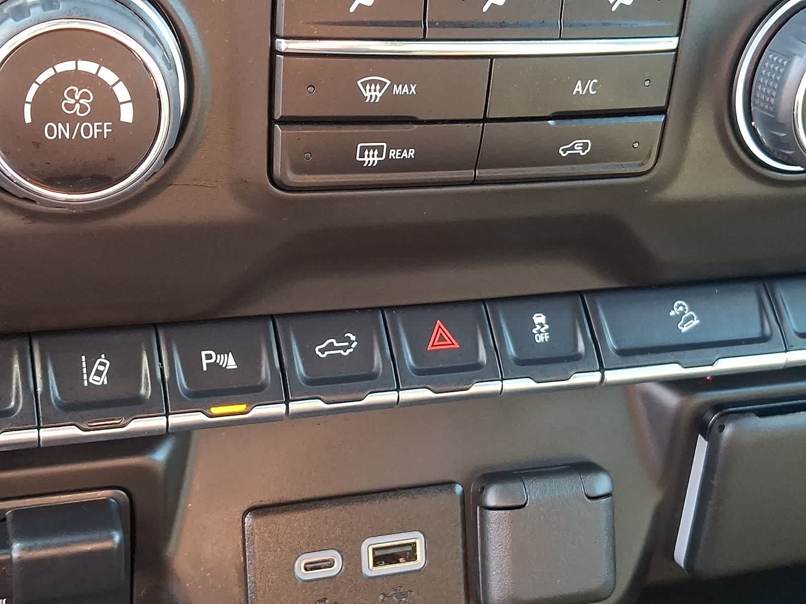 Thumbnail: 2025 Chevrolet Silverado 2500 - 19