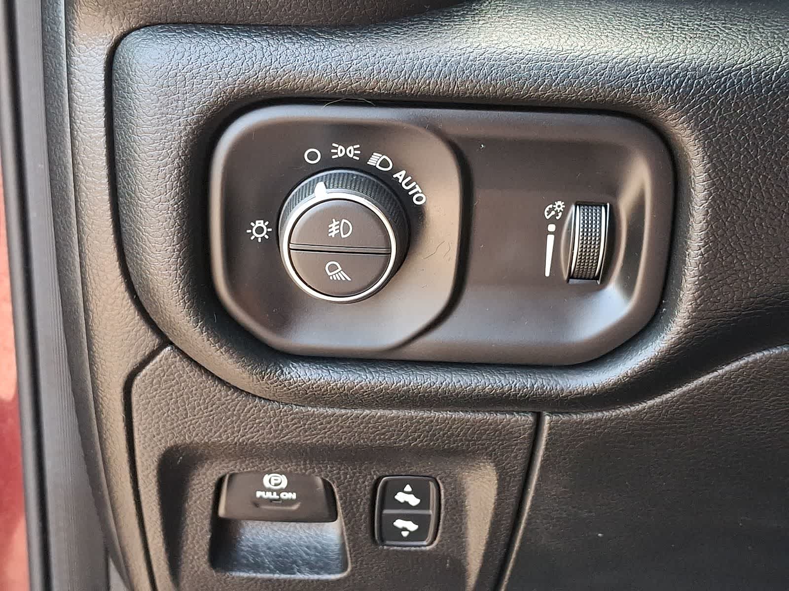 Thumbnail: 2021 RAM 1500 - 28
