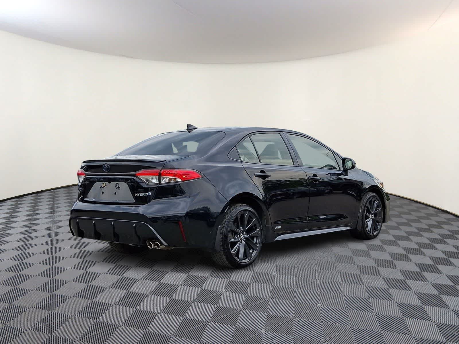 Thumbnail: 2024 Toyota Corolla - 6