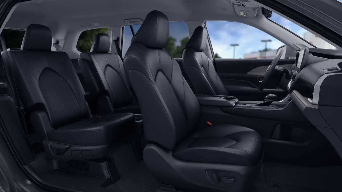 Thumbnail: 2026 Toyota Grand Highlander - 22