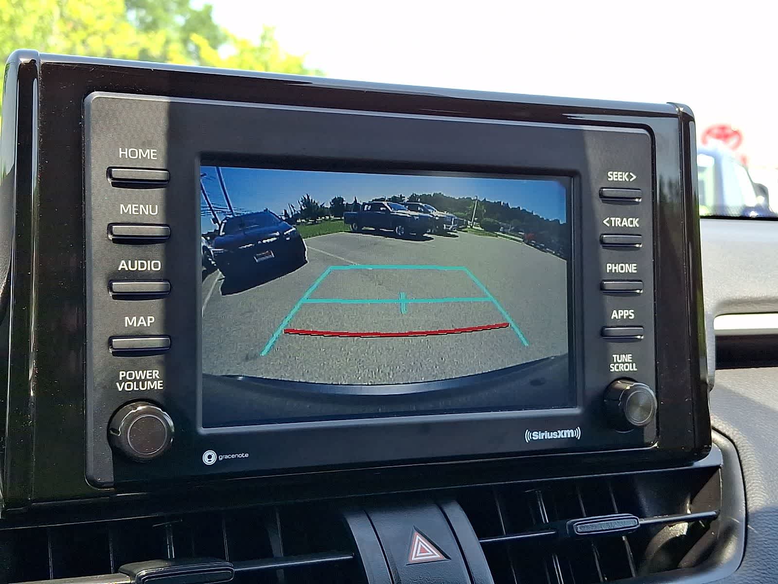 Thumbnail: 2021 Toyota RAV4 - 22
