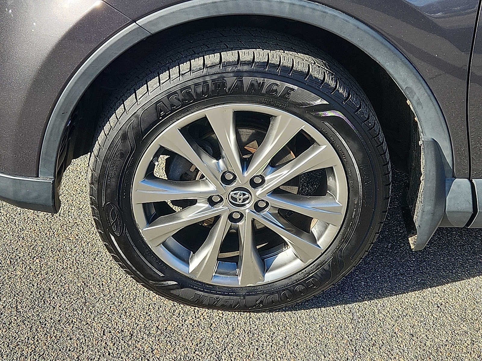 Thumbnail: 2017 Toyota RAV4 - 11