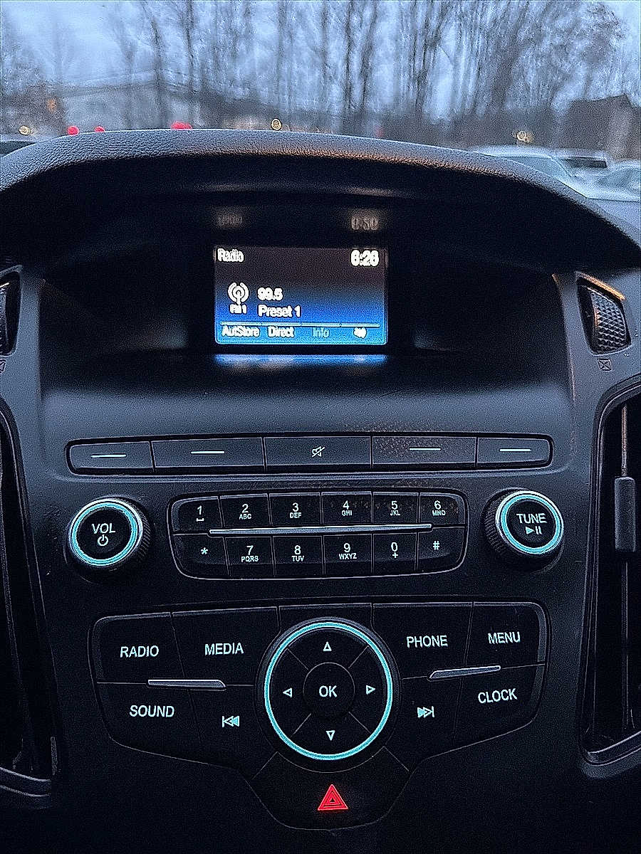 Thumbnail: 2018 Ford Focus - 19