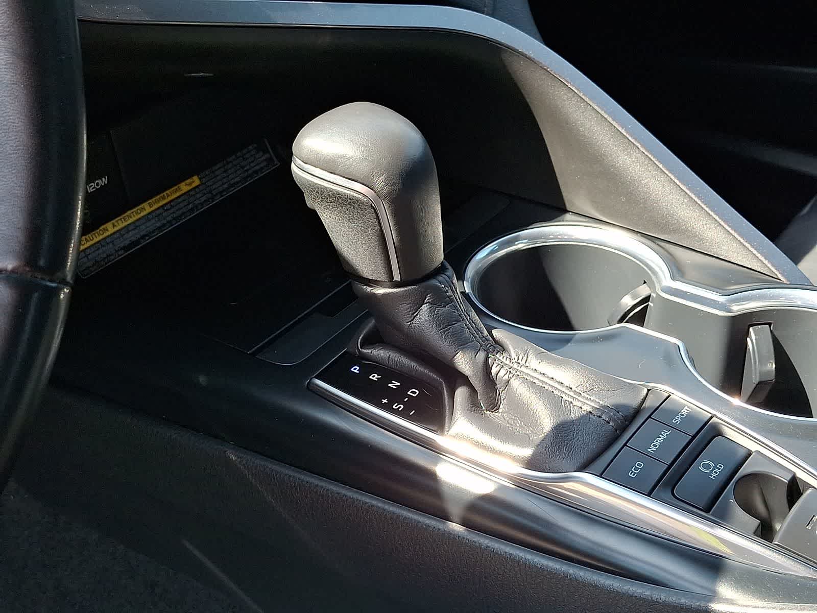 Thumbnail: 2020 Toyota Camry - 18