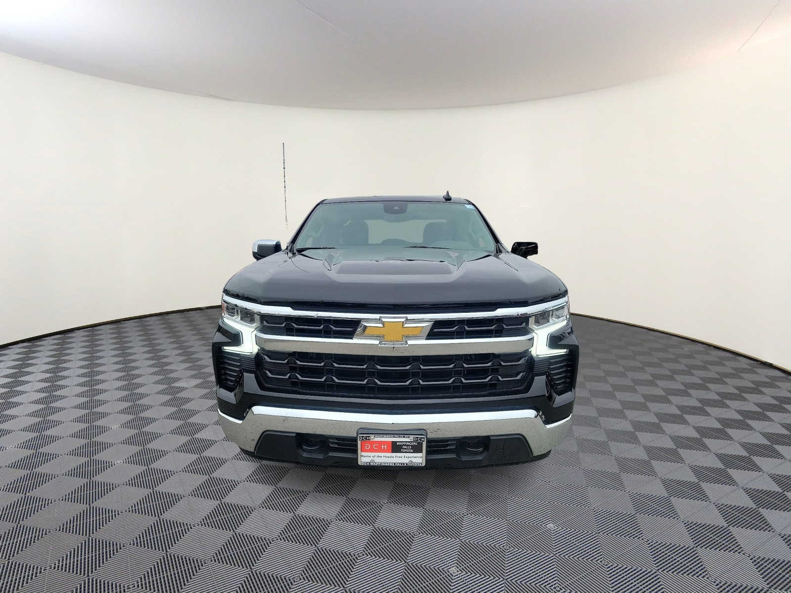Thumbnail: 2023 Chevrolet Silverado 1500 - 3