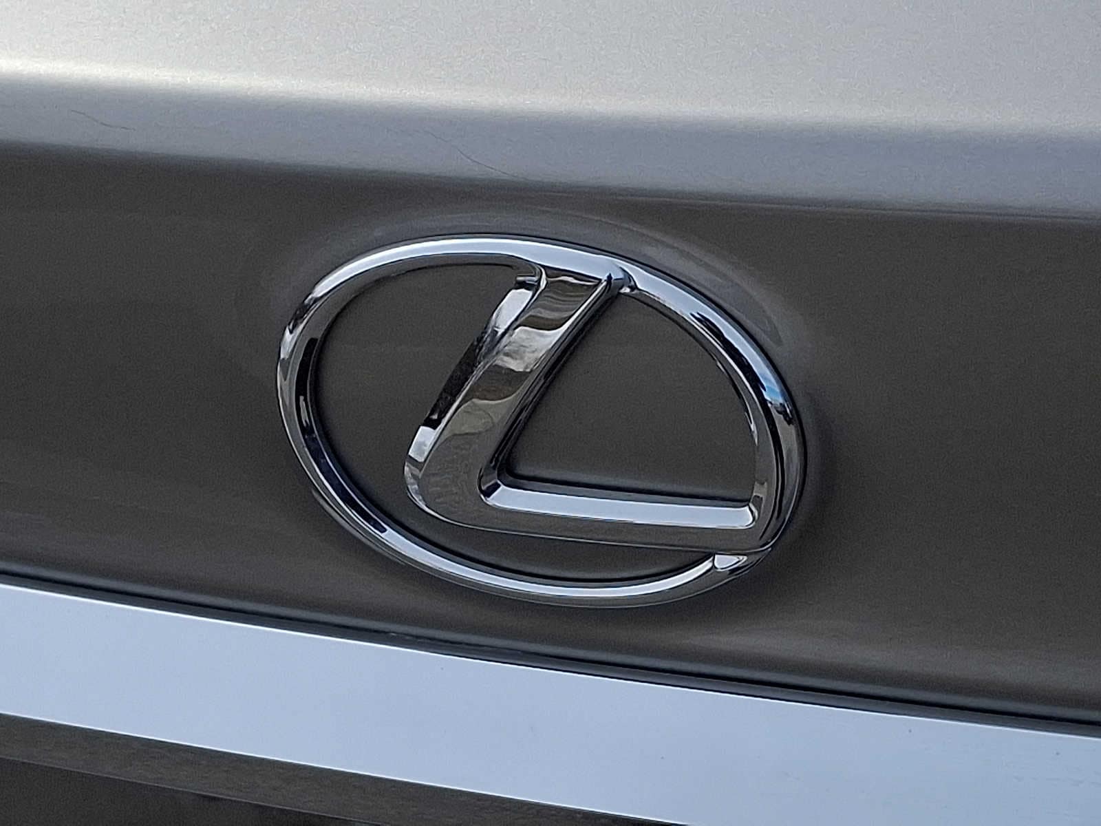 Thumbnail: 2016 Lexus ES - 31