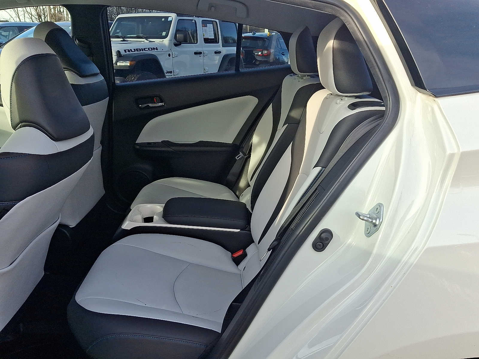 Thumbnail: 2017 Toyota Prius Prime - 12