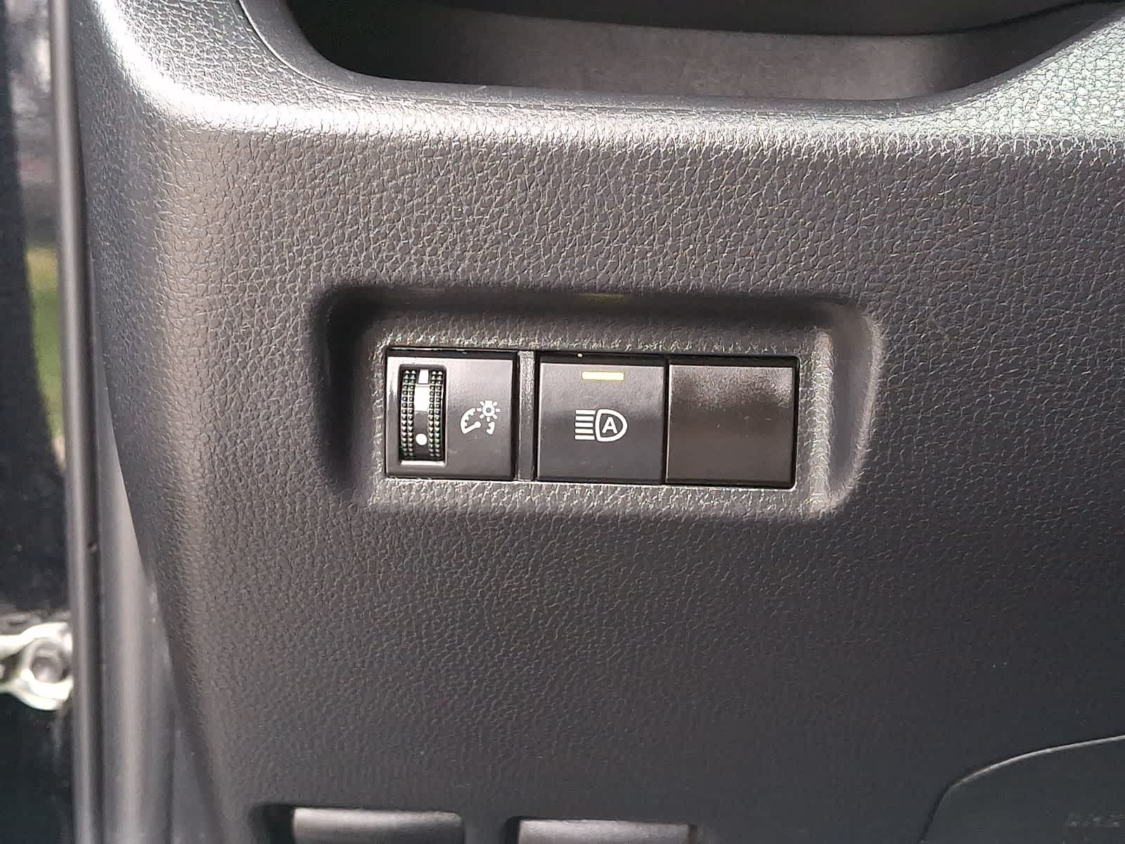 Thumbnail: 2024 Toyota RAV4 - 29