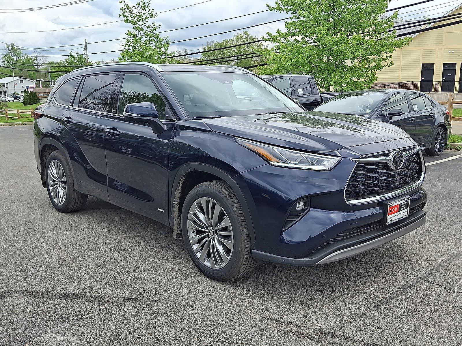 Thumbnail: 2026 Toyota Highlander - 3