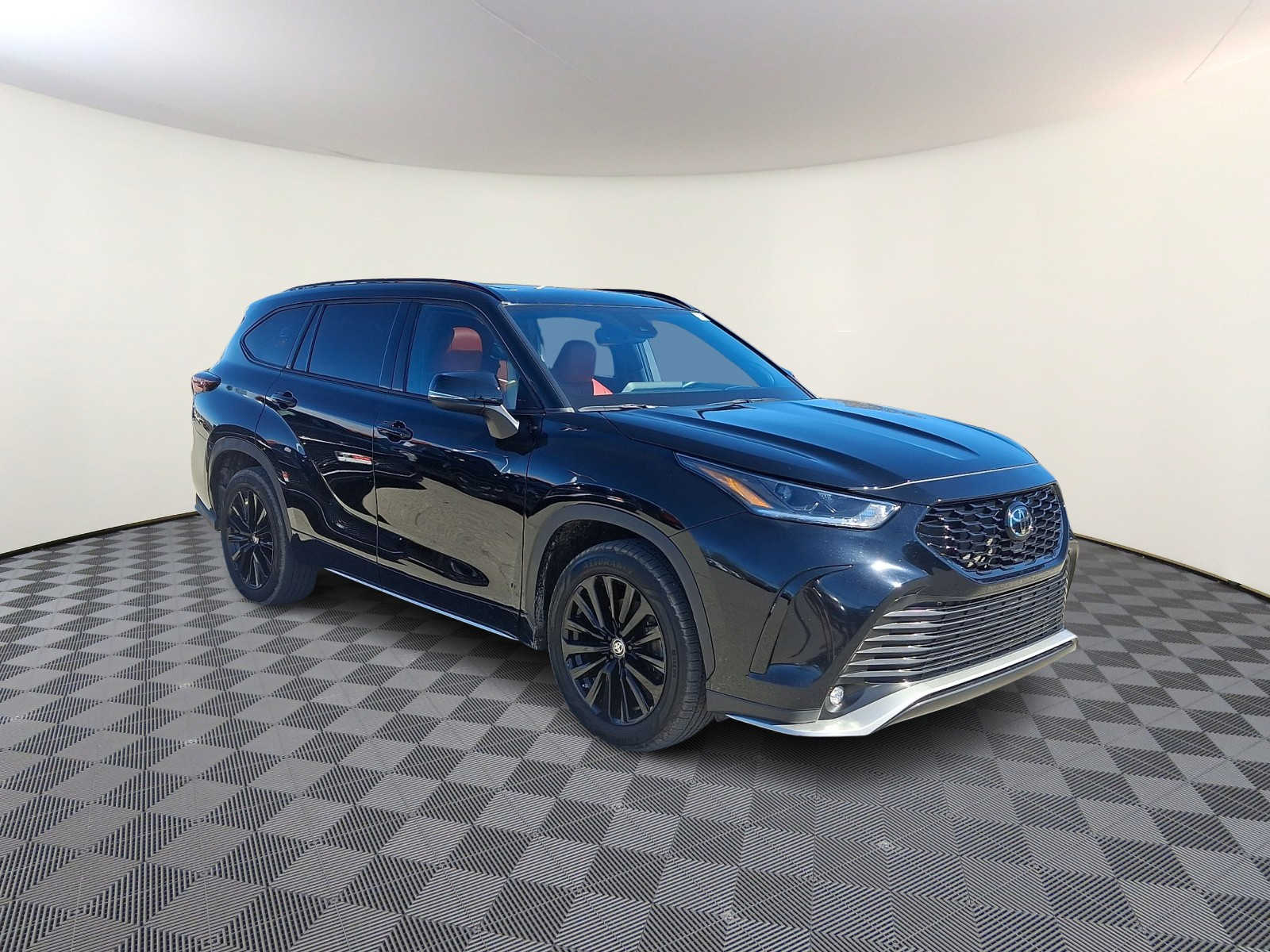 Thumbnail: 2024 Toyota Highlander - 5