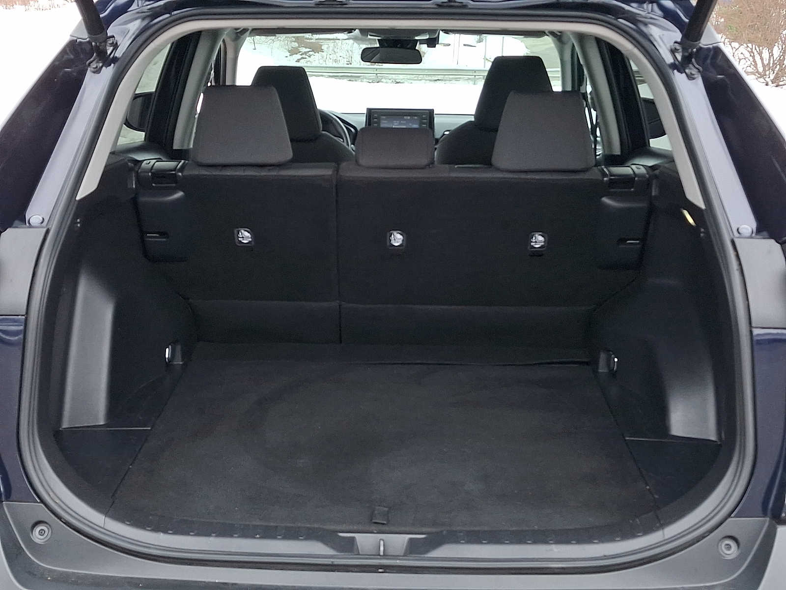 Thumbnail: 2022 Toyota RAV4 - 32