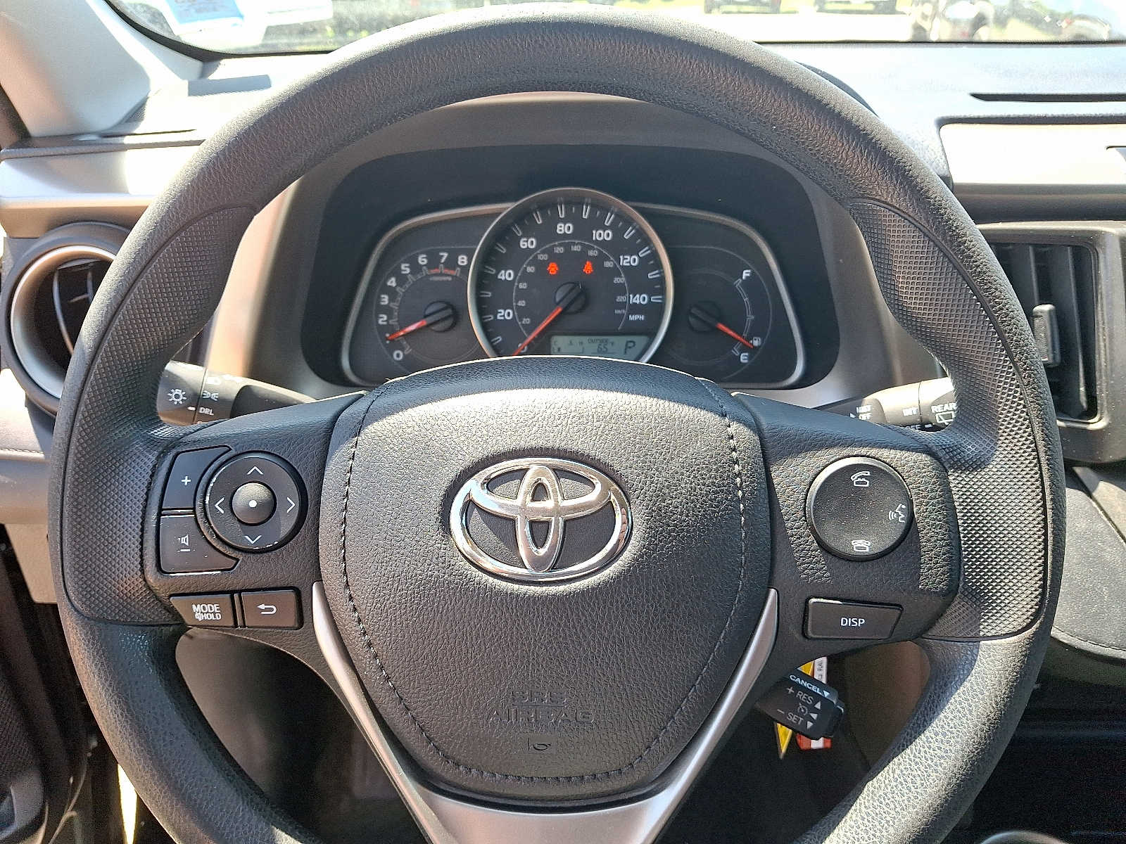 Thumbnail: 2015 Toyota RAV4 - 20