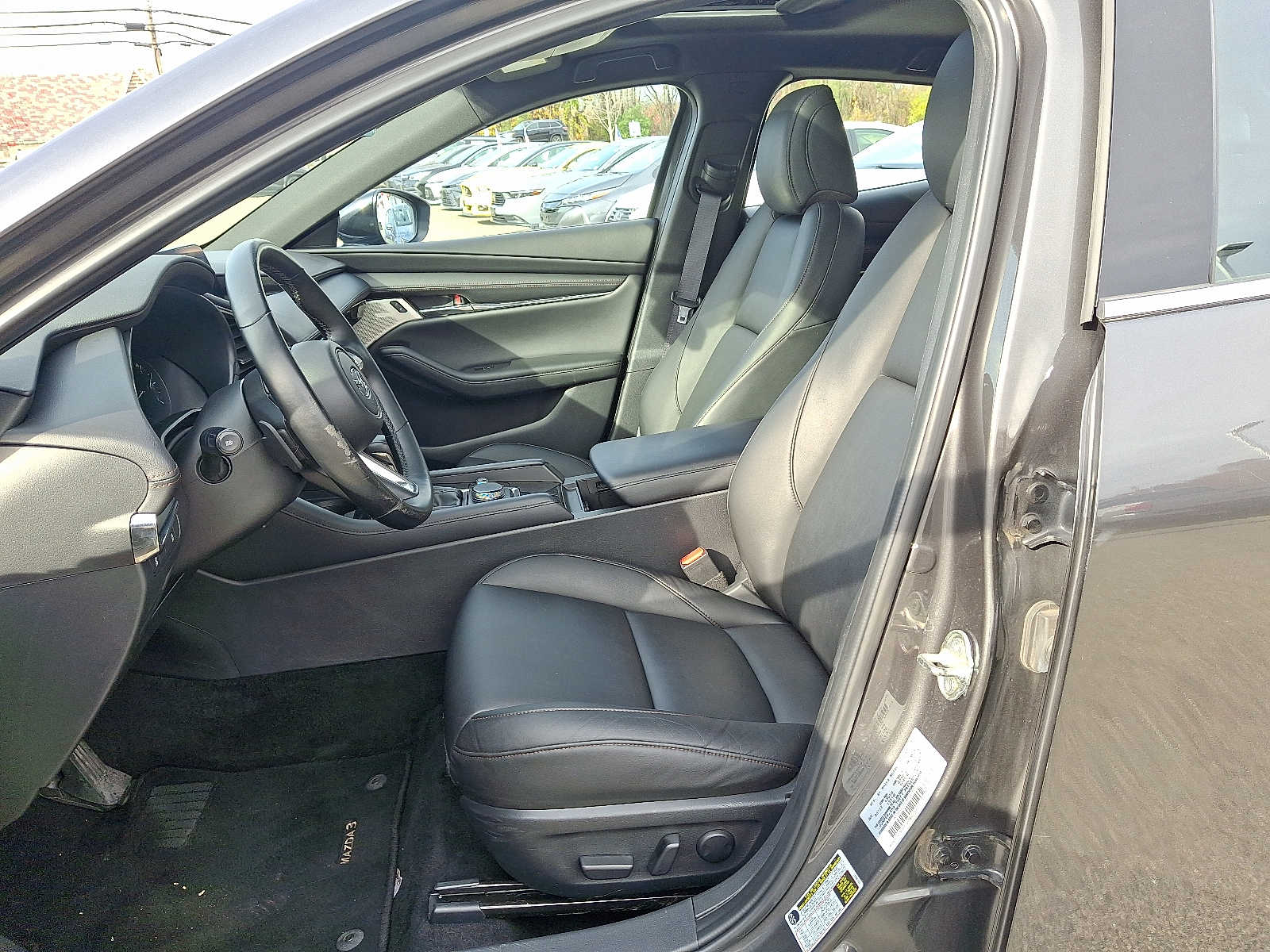 Thumbnail: 2023 Mazda Mazda3 - 14