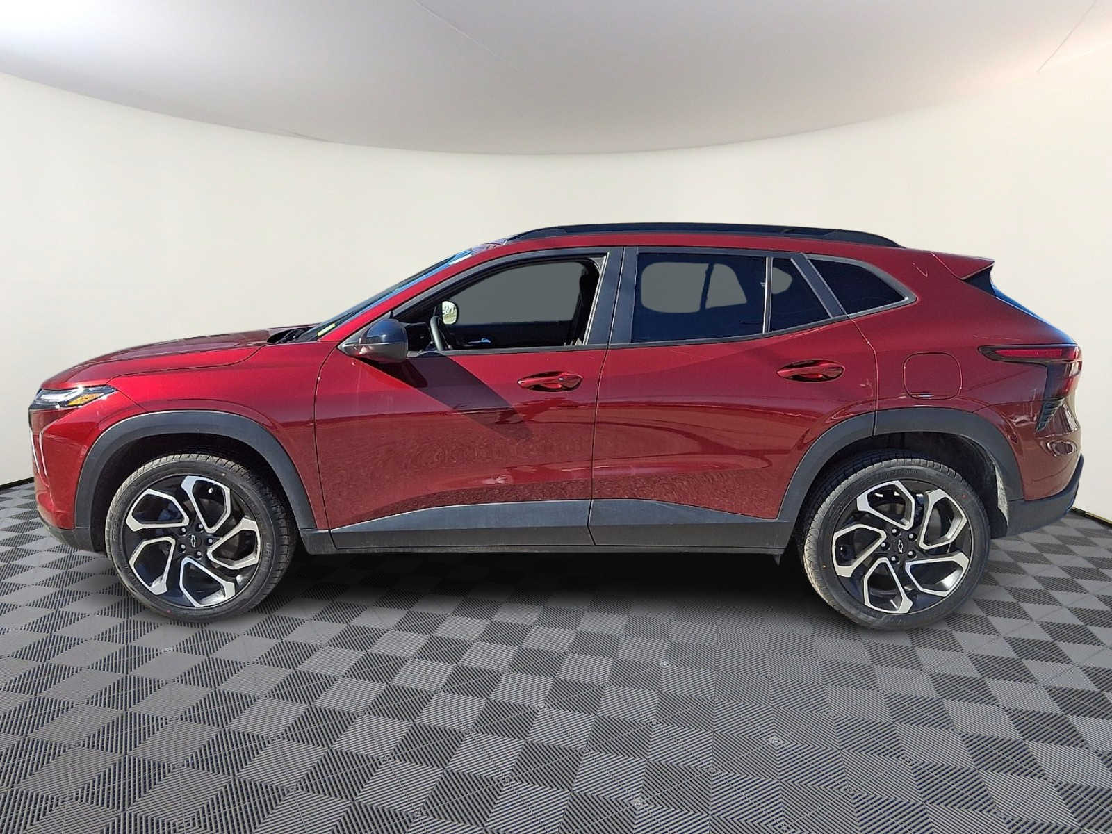 Thumbnail: 2024 Chevrolet Trax - 8