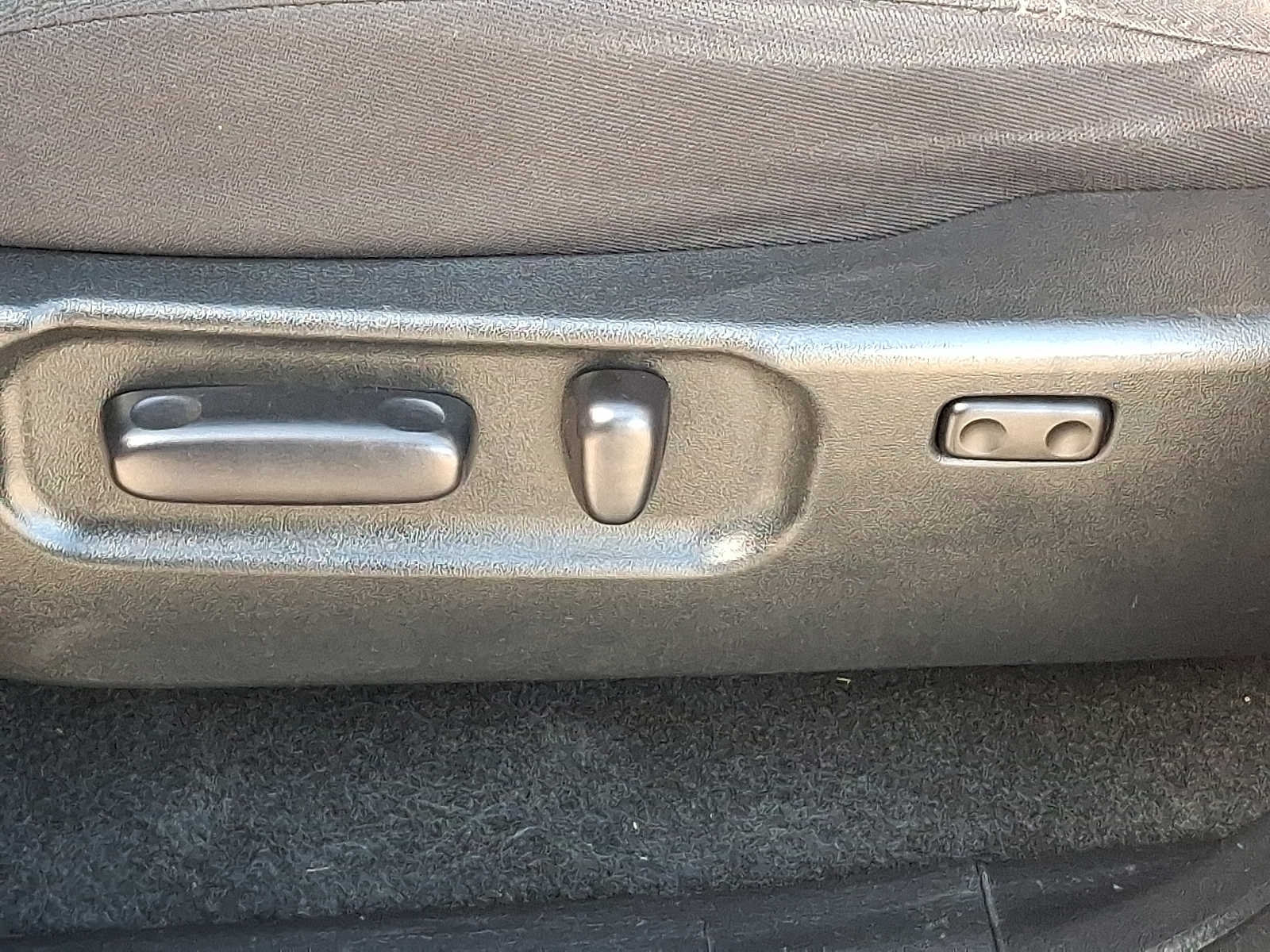 Thumbnail: 2023 Toyota Tacoma - 25