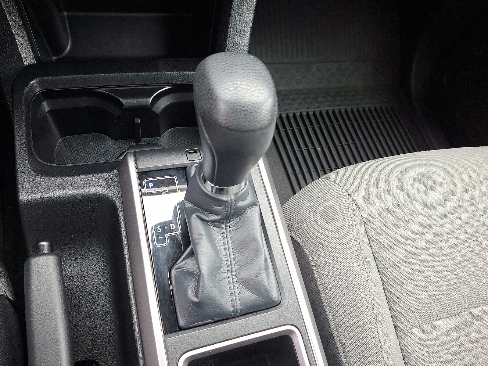 Thumbnail: 2023 Toyota Tacoma - 17