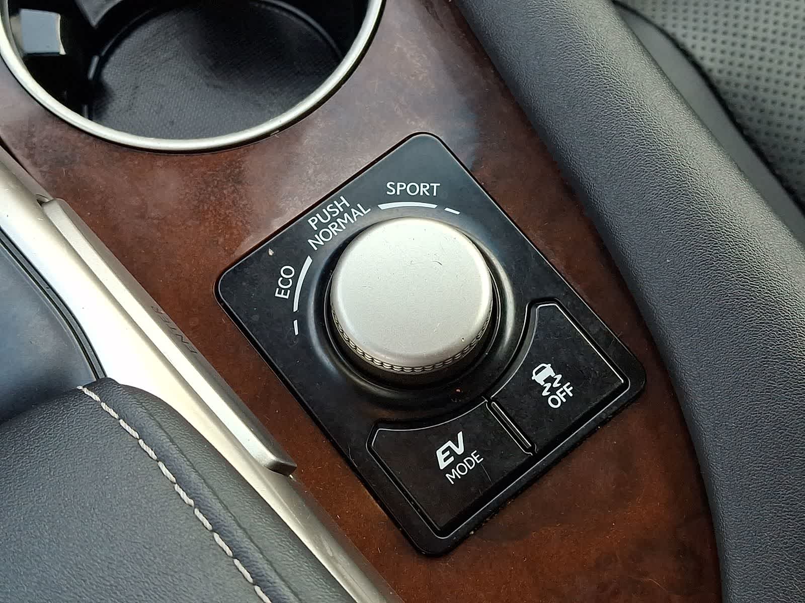 Thumbnail: 2016 Lexus RX - 27