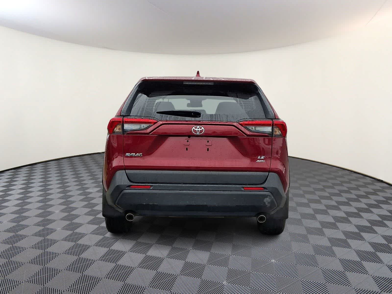 Thumbnail: 2022 Toyota RAV4 - 7
