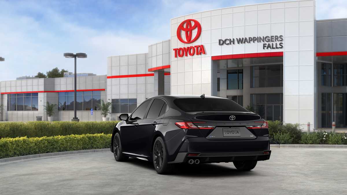 Thumbnail: 2026 Toyota Camry - 7