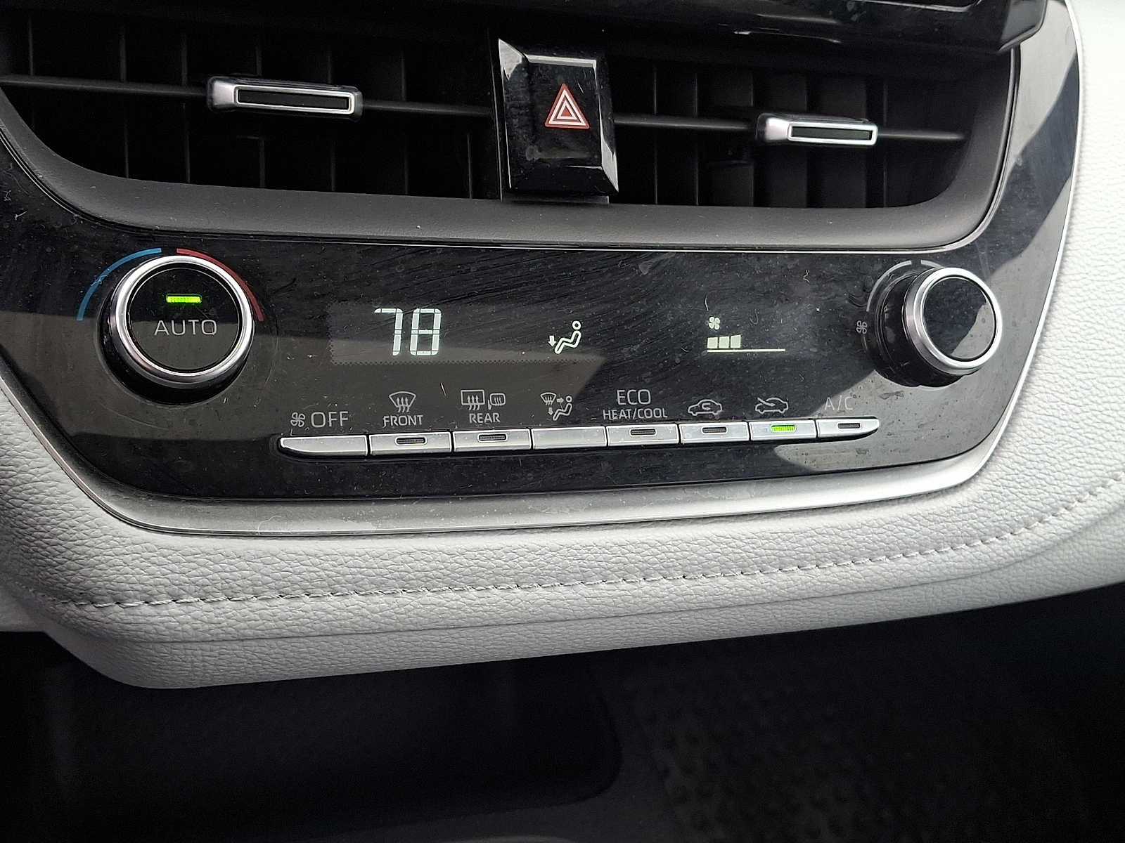 Thumbnail: 2022 Toyota Corolla - 19