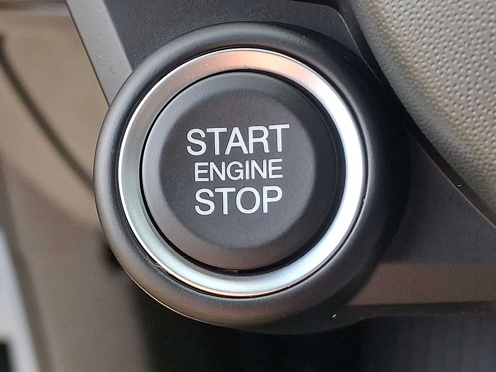 Thumbnail: 2023 Alfa Romeo Stelvio - 20