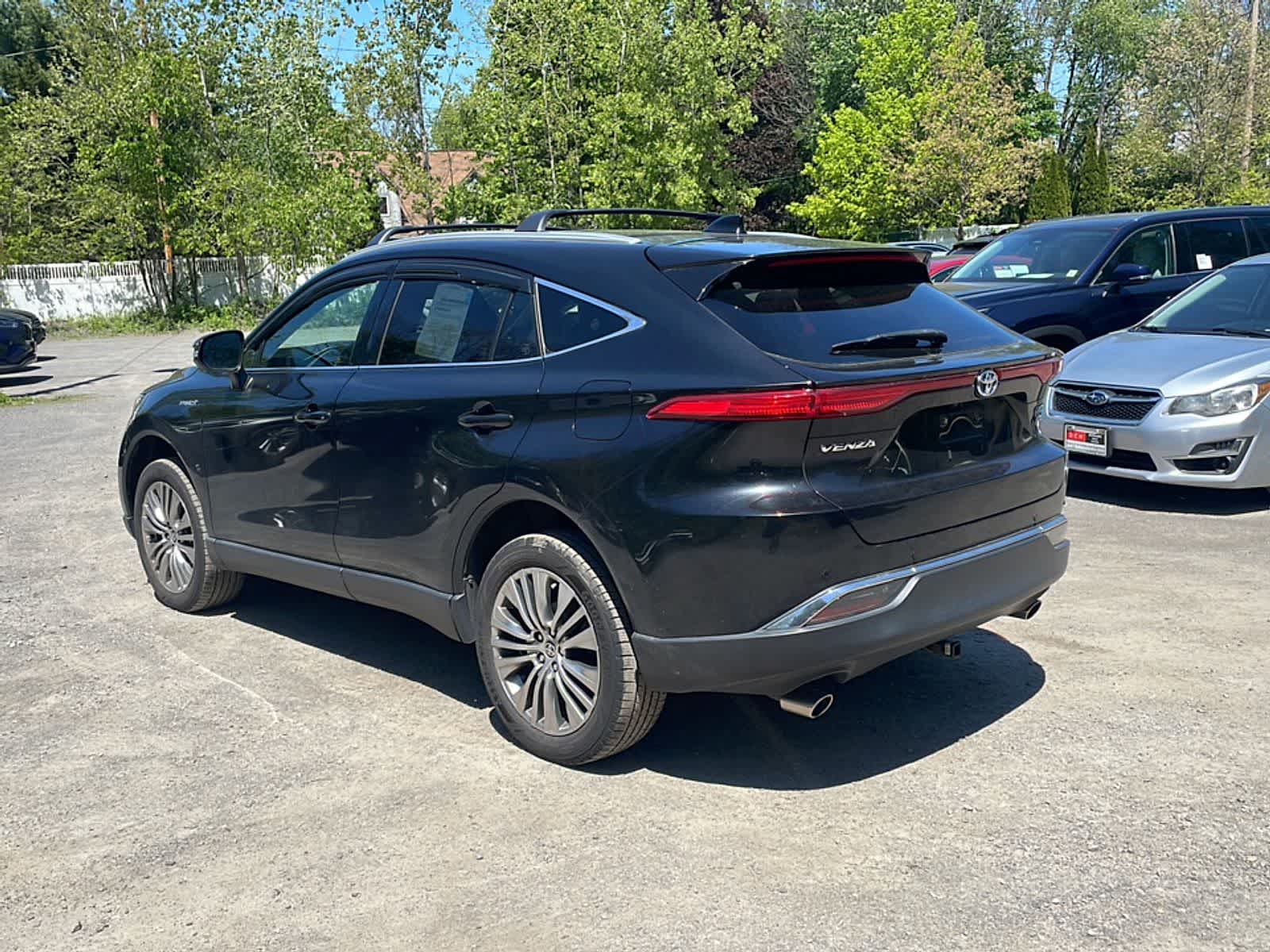 Thumbnail: 2021 Toyota Venza - 6