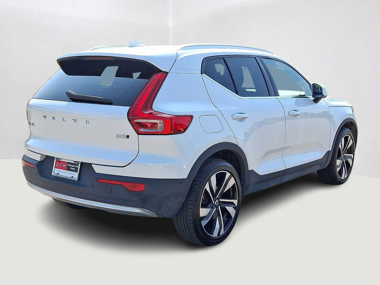 Thumbnail: 2024 Volvo XC40 - 5