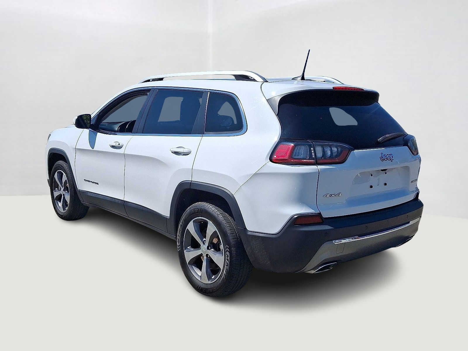 Thumbnail: 2020 Jeep Cherokee - 6