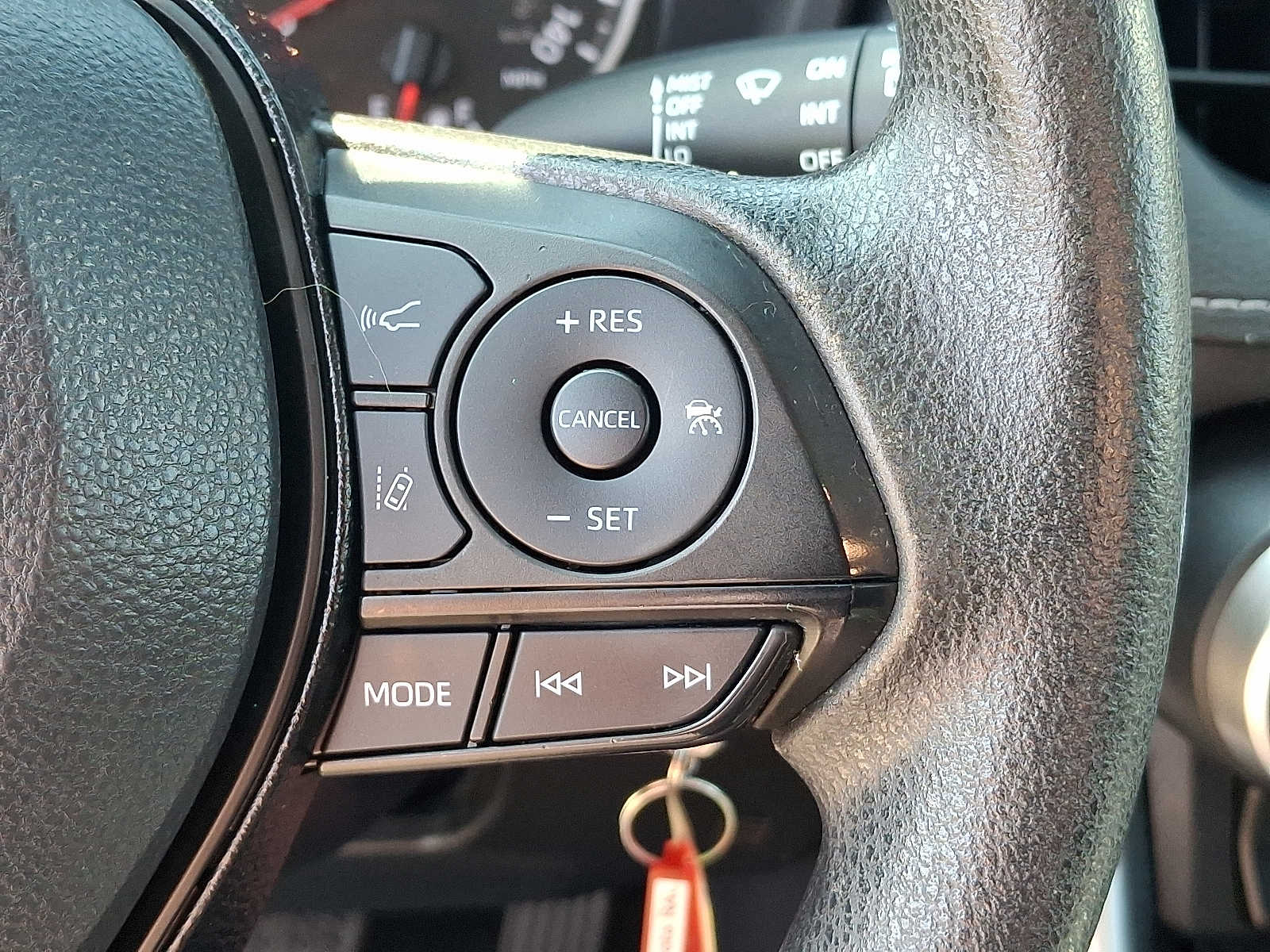 Thumbnail: 2019 Toyota RAV4 - 24