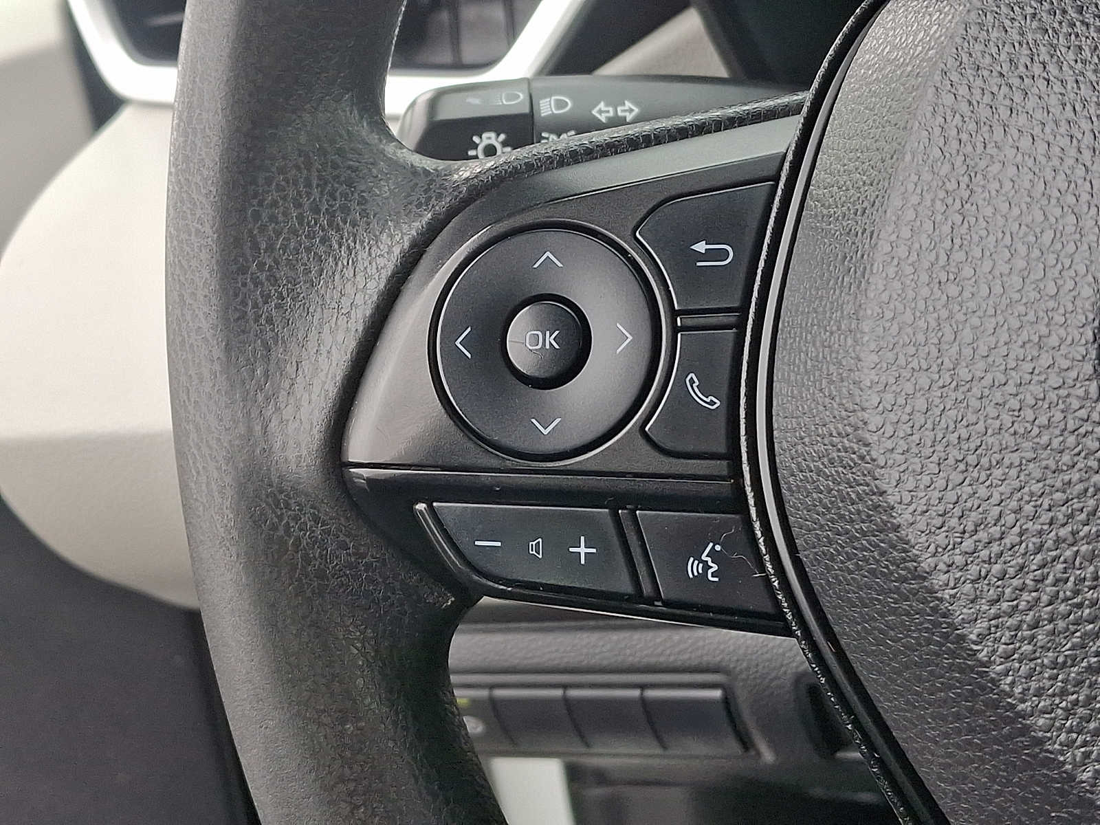 Thumbnail: 2021 Toyota Corolla - 23