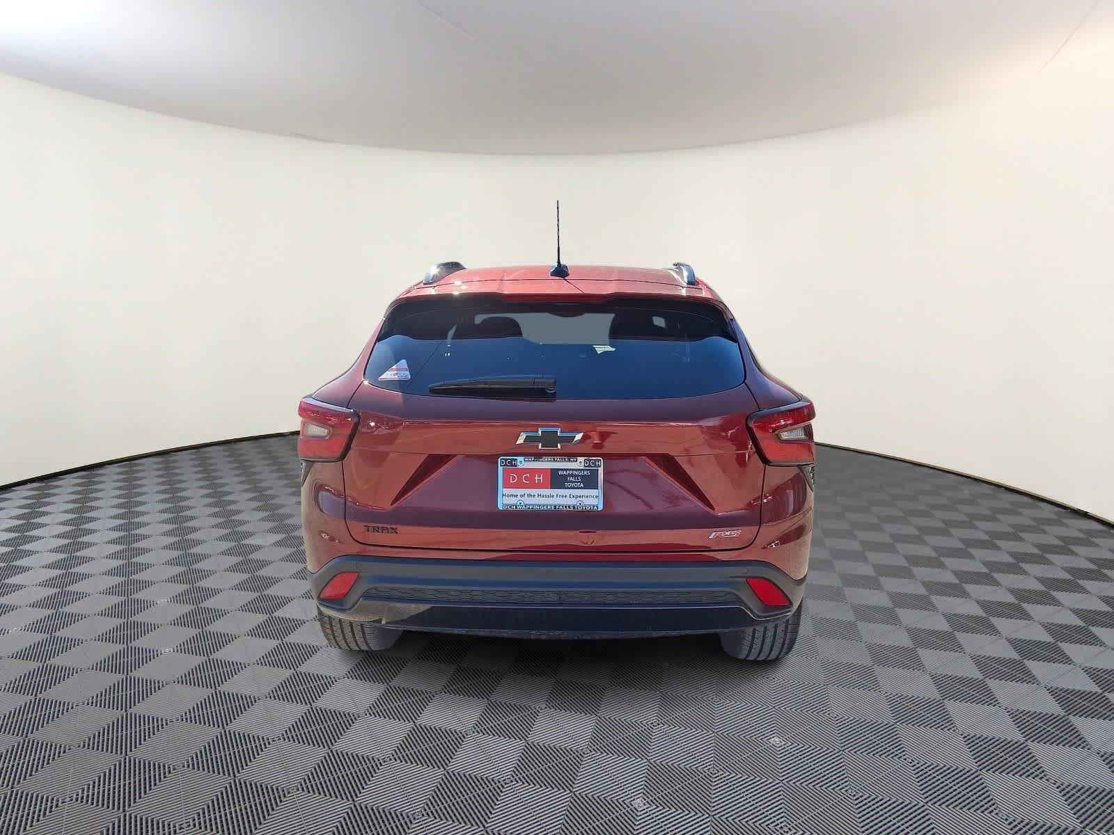 Thumbnail: 2024 Chevrolet Trax - 6