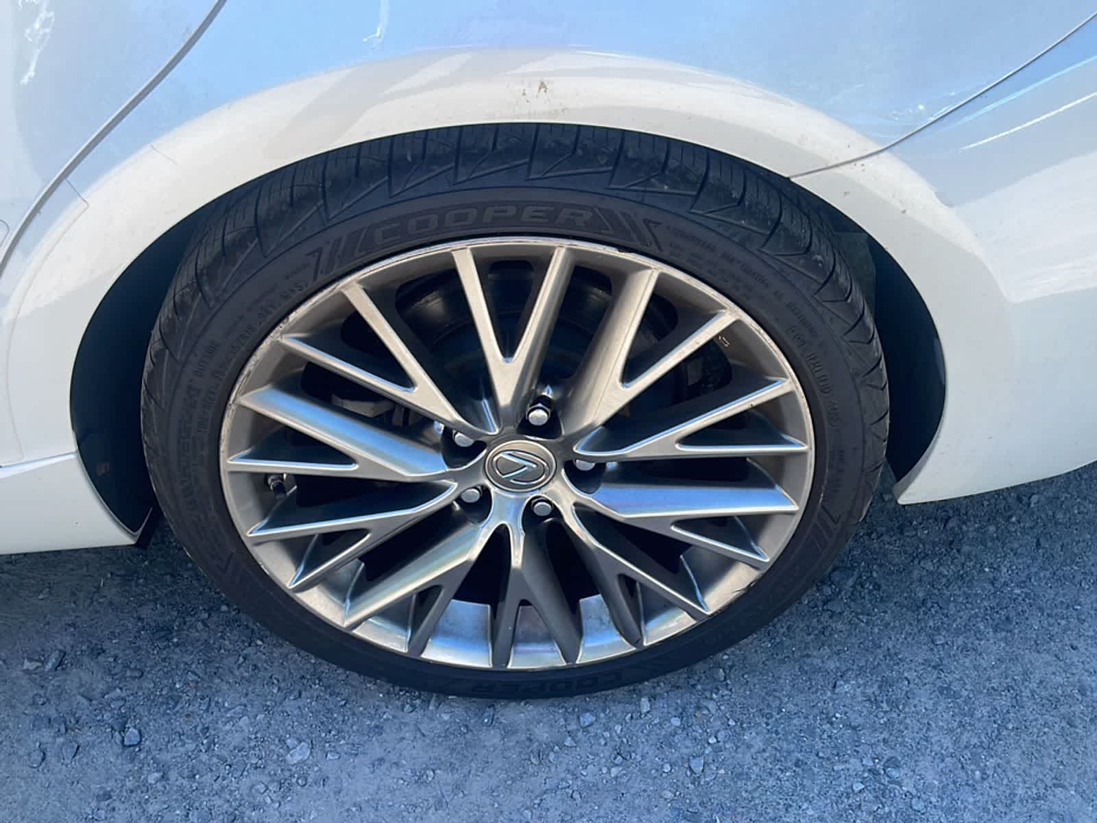 Thumbnail: 2015 Lexus IS - 22